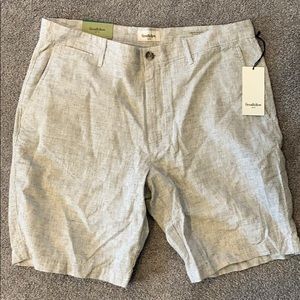 Goodfellow flat front shorts 9 inch 34